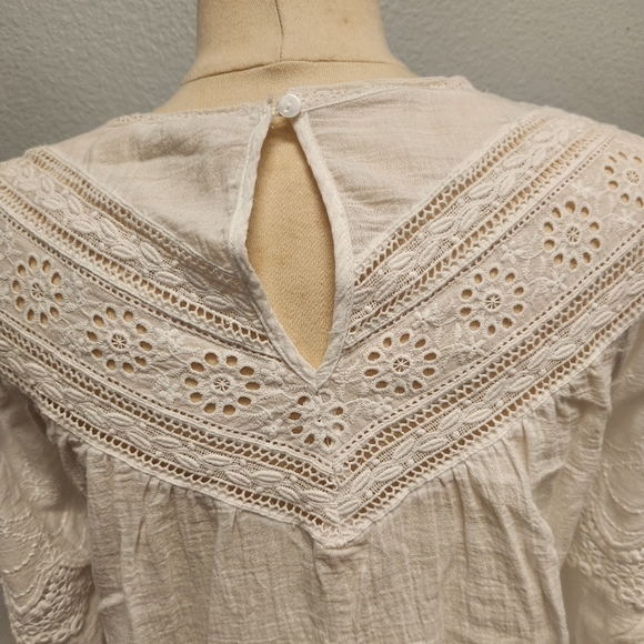 Mystree White Lace Blouse - Picture 6 of 10